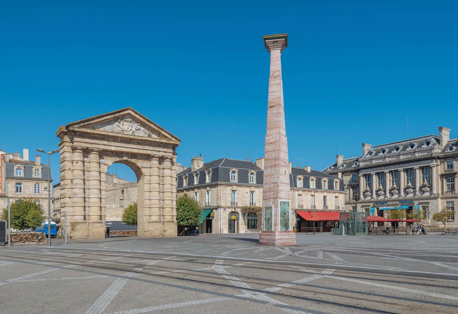 quartier Victoire Bordeaux centre historique place